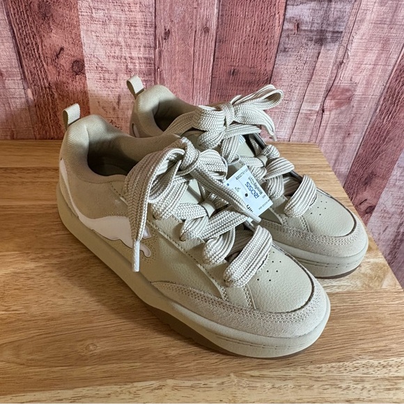 Puma Park Lifestyle Tan‎ Lace Up Sneakers Size 8 - Picture 1 of 9